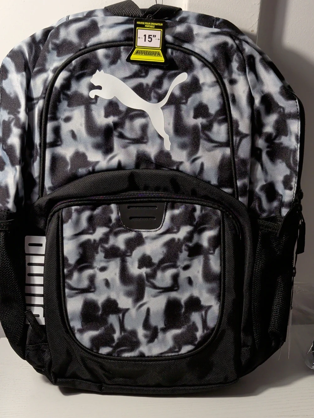 PUMA NWT Backpack 15 In. Blk/Wht
